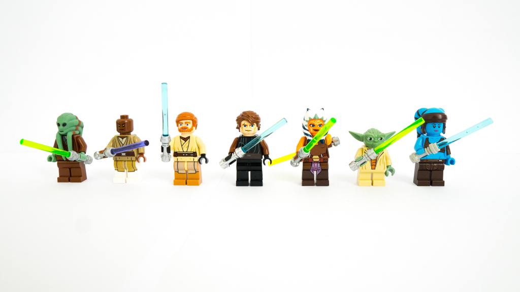 Lego Kit Fisto, Mace Windu, Obi Wan, Anakin, Ahsoka, Yoda and Aylla Secura minifigures