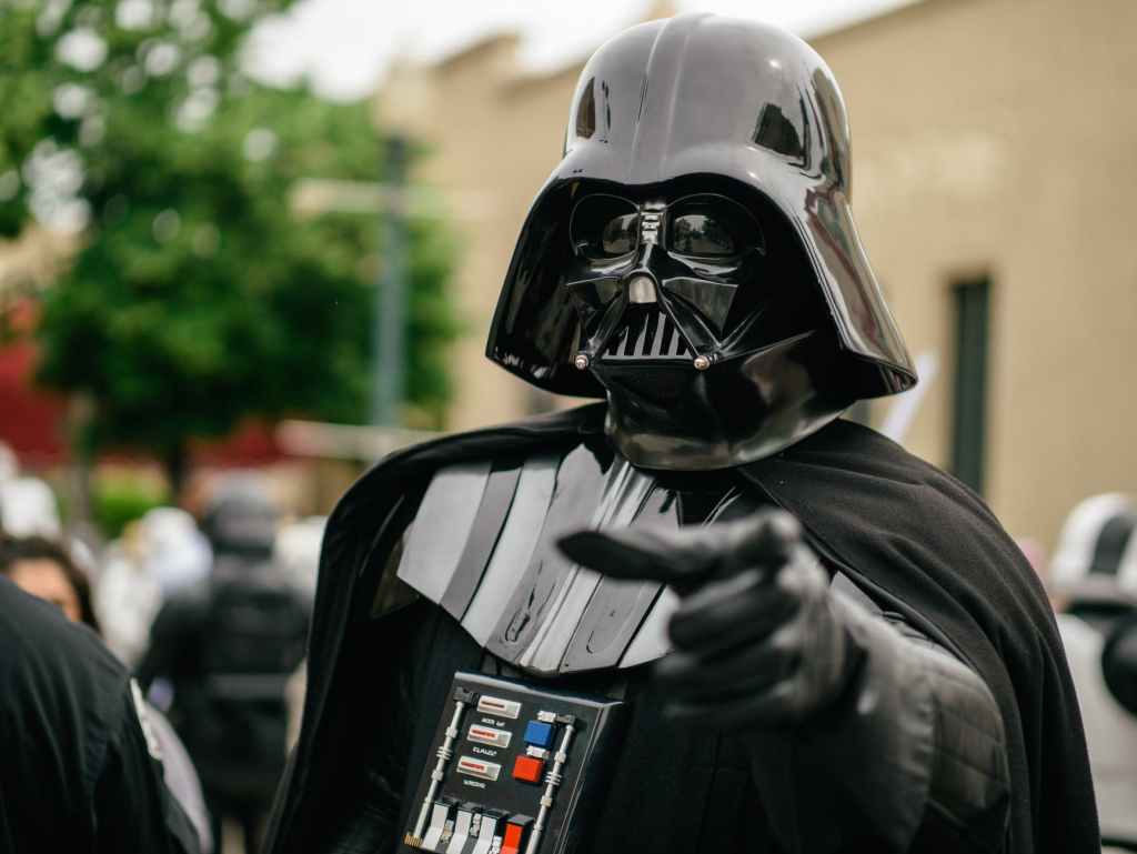 Darth Vader cosplayer